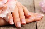 250 р. за Shellac, 250 р. за IBX, 450 р. за маникюр + покрытие, 790 р. за педикюр + покрытие и многое другое в салоне «Карамель»