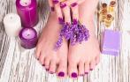 Скидки до 70% на маникюр и педикюр, Shellac, наращивание ногтей в салоне «Белая лилия»