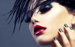 Маникюр и педикюр с покрытием Shellac CND (оригинал, США) со скидкой до 67% в Цирюльне Петра