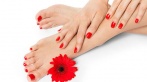 SPA-маникюр или SPA-педикюр с цветным покрытием и Shellac со скидкой + наращивание ресниц, волос и ногтей.