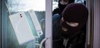 На магнитную GSM-сигнализацию-датчик на двери и окна