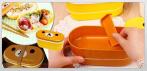На японский контейнер для продуктов с несколькими отделениями.