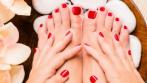590 р. за маникюр с покрытием Gelish, 790 р. за педикюр с покрытием Gelish от салона красоты Viva!