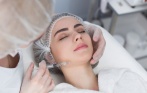 Скидки до 78% на косметологию в клубе «АМАТИ»! 250 р. за мезонить, 990 р. за миндальный пилинг, 1200 р. за нить KOGI и другое