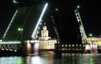 Ночная прогулка на теплоходе по рекам и каналам со скидкой 50% от компании «Адмирал+». Разведи мосты